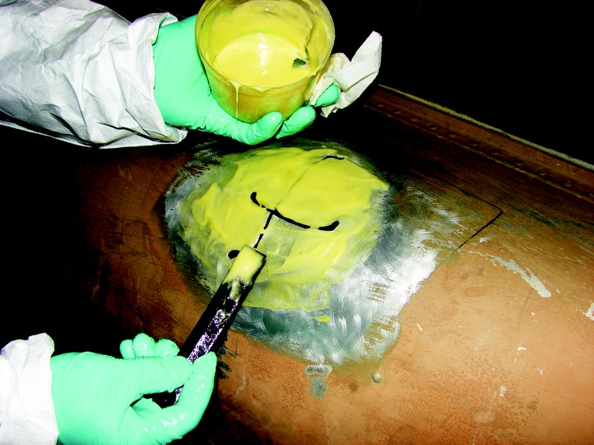 Thickened G/Flex 650 was applied to the repair area.