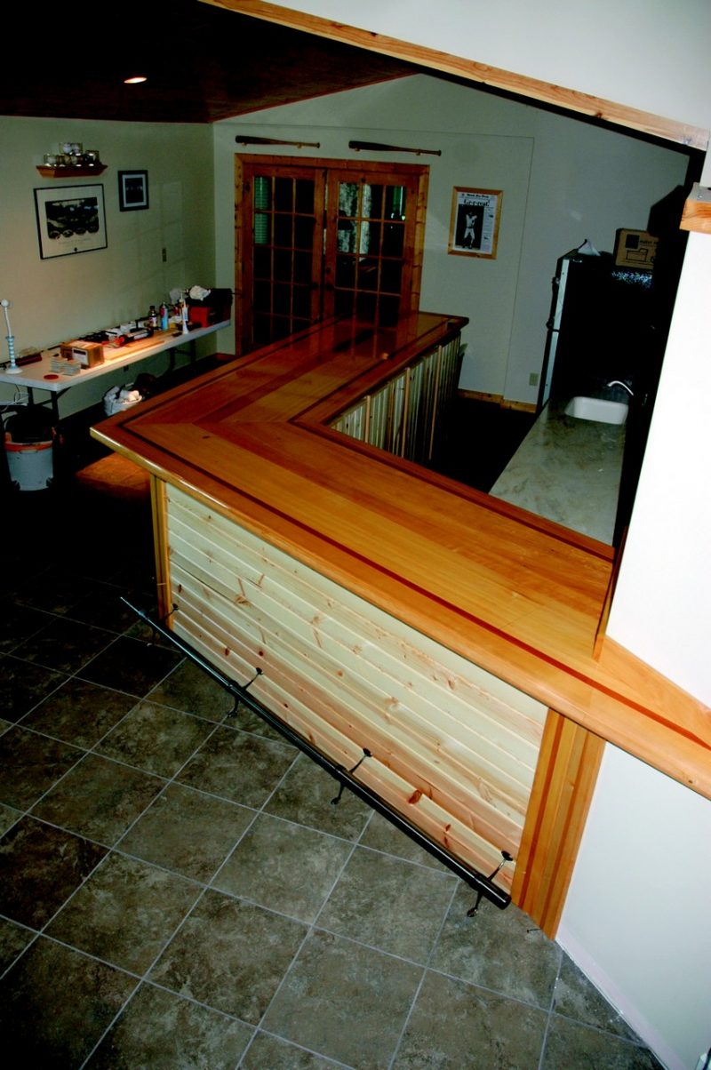 Building a Custom Bar Top Epoxyworks
