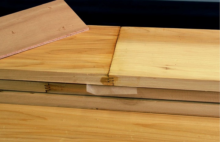 The key to a joint that did not fail was to saturate the end grain with mixed un-thickened epoxy until it stayed shiny, followed by a thin coat of epoxy thickened with 403 Microfibers. Drawing the joint together straight and tight was also critical.
