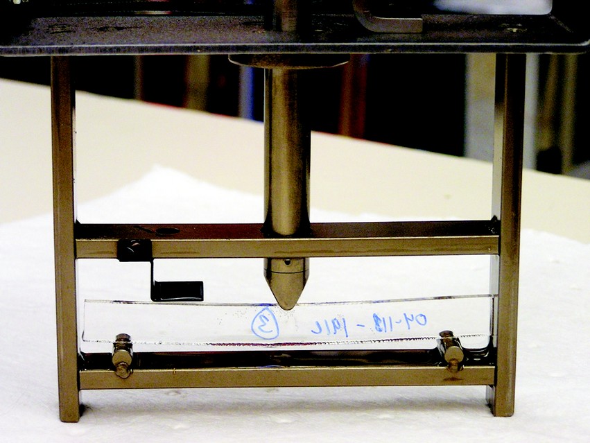 Figure 6. A closeup of the heat distortion testing device.