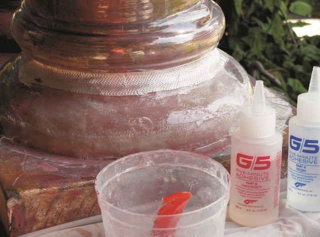 A mold was taken from an undamaged column base covered with stretch wrap.