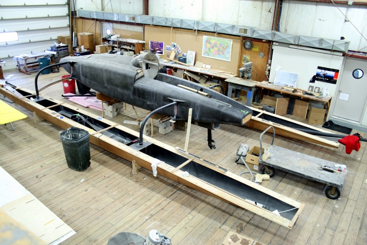 By early 2009, STRINGS' hulls had taken shape and the connecting arms were being built.