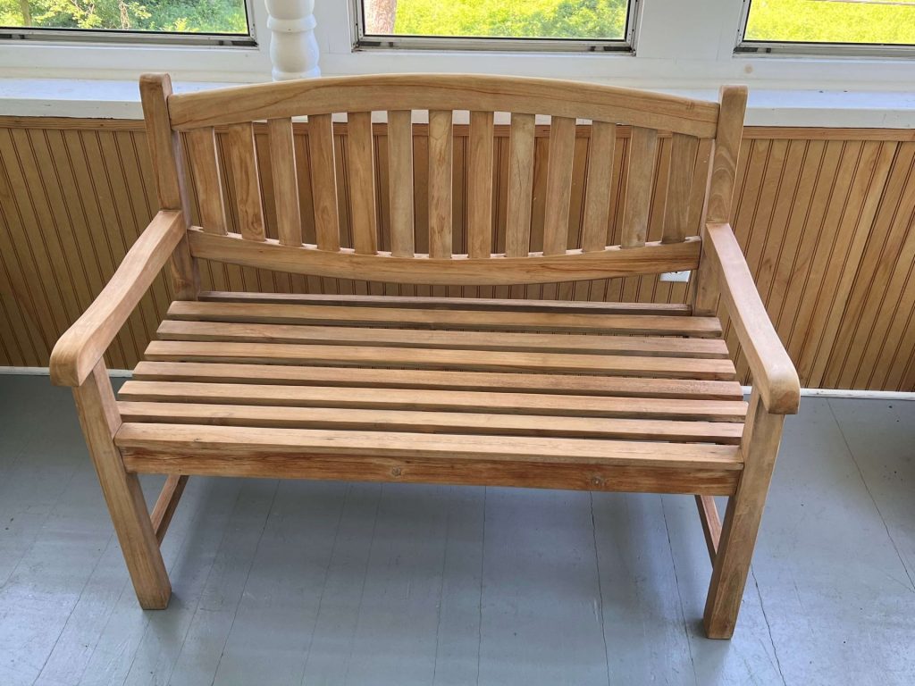 Epoxyworks Reader Project - Condo Bench by Paul Hayes.