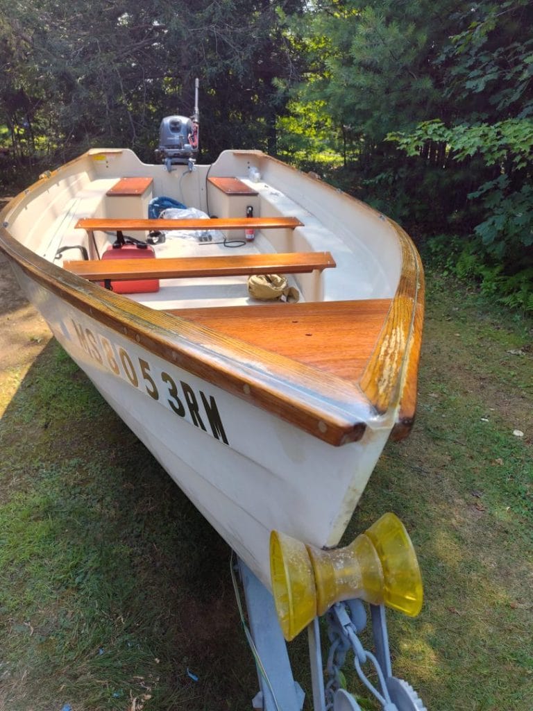 Mud Guppy Gunnel Repair - Epoxyworks #62, Spring 2026 Issue.