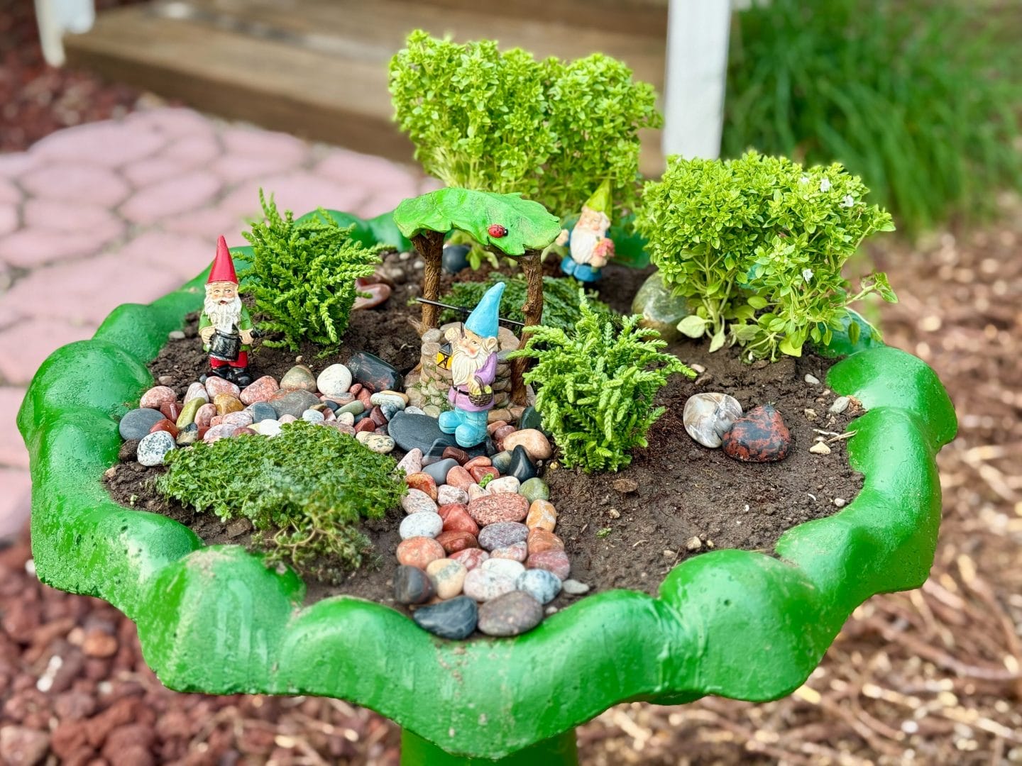 From Broken Bird Bath to a Charming Gnome Garden - Epoxyworks #62, Spring 2026 Issue.